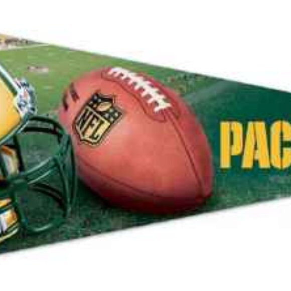Green Bay Packers Premium Pennant - 12" X 30" NFL Official - Picture 3 of 4
